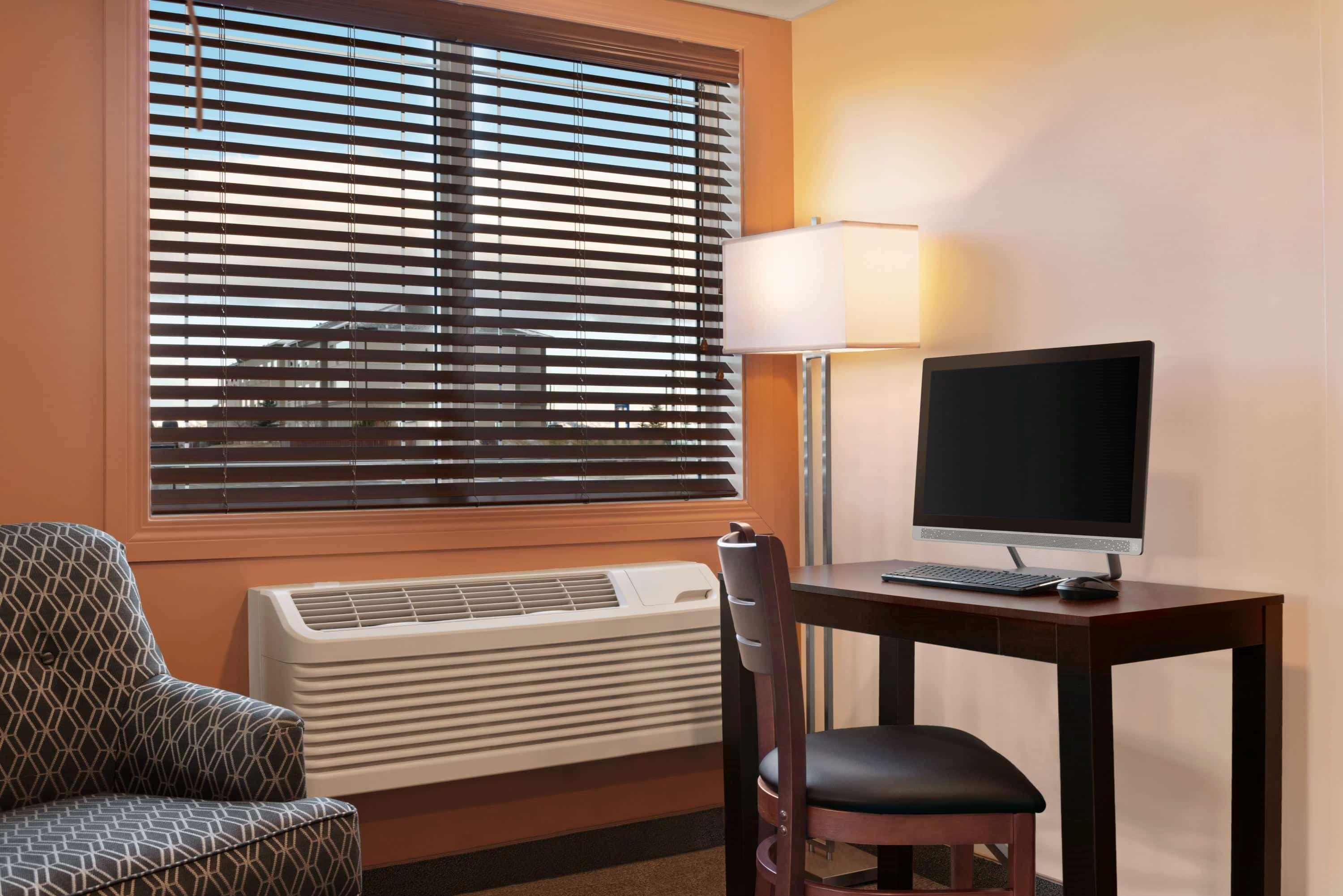 Travelodge By Wyndham Pincher Creek Luaran gambar